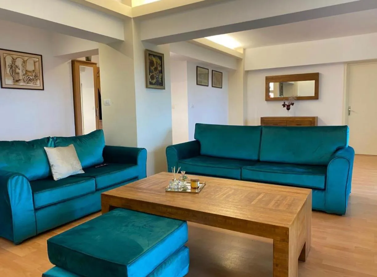 Old Town Apartment With Panoramic View Bucharest
