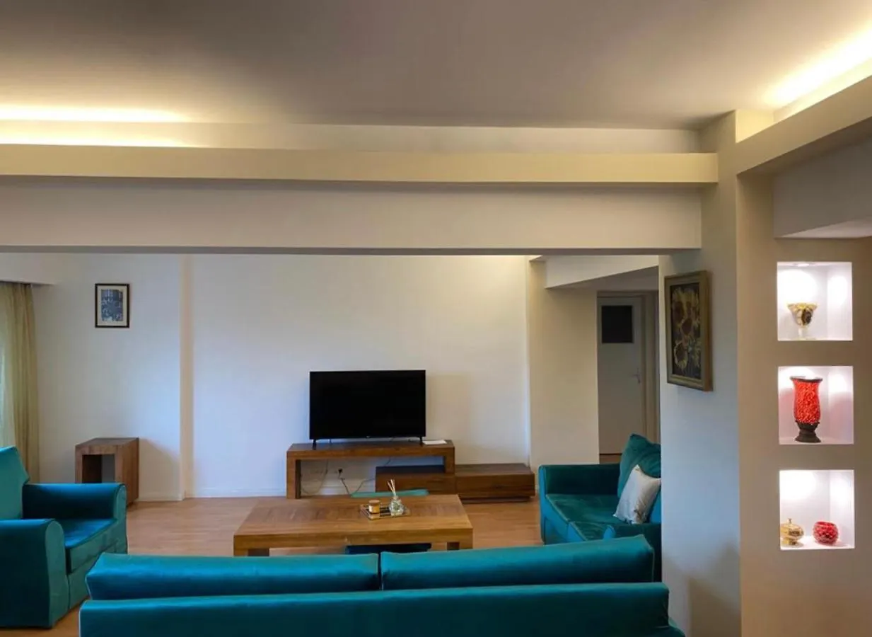 Old Town Apartment With Panoramic View Bucharest